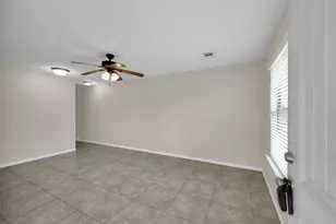 163 S Bend Ct, Willis, TX 77378 - Photo 2