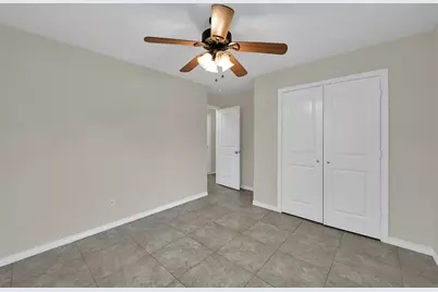 163 S Bend Court #B, Willis, TX 77378 - Photo 16