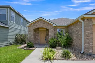 2219 Cold River Dr, Humble, TX 77396 - Photo 2