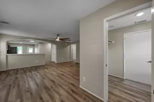 2219 Cold River Dr, Humble, TX 77396 - Photo 4
