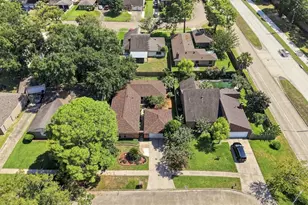 15706 Cavendish Dr, Houston, TX 77059 - Photo 46
