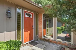 15706 Cavendish Dr, Houston, TX 77059 - Photo 8