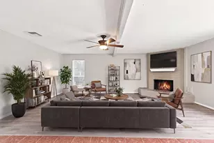 15706 Cavendish Dr, Houston, TX 77059 - Photo 10