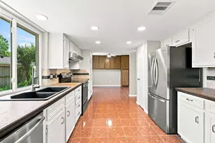 15706 Cavendish Dr, Houston, TX 77059 - Photo 22