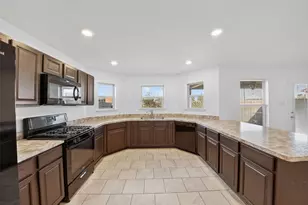 13031 Mills Creek Meadow Dr, Houston, TX 77070 - Photo 6
