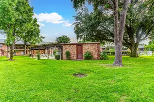 7600 Burgoyne Rd, Houston, TX 77063 - Photo 28