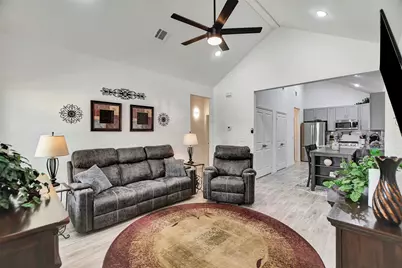 16942 Balmoral, Montgomery, TX 77316 - Photo 6