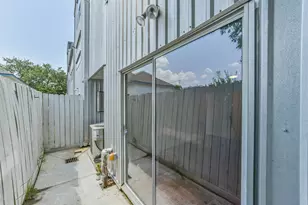2905 Sherman St, Houston, TX 77003 - Photo 26