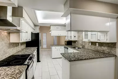 15010 Kimberley Court, Houston, TX 77079 - Photo 6