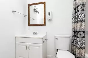 10047 Westpark Dr, Houston, TX 77042 - Photo 26