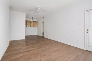 10047 Westpark Dr, Houston, TX 77042 - Photo 10