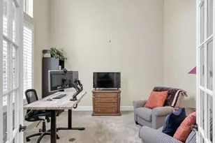 11 Rosy Finch Pl, The Woodlands, TX 77389 - Photo 6