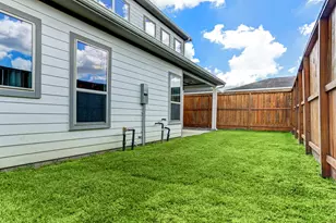 4859 Benning Dr, Houston, TX 77035 - Photo 36