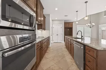 912 Roberts Street, East Bernard, TX 77435 - Photo 10