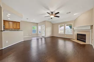 21007 Pineda Cir, Richmond, TX 77406 - Photo 10