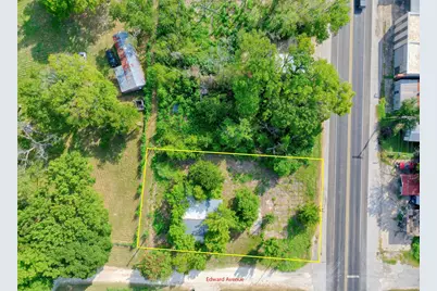 9848 Edward Avenue, Shiro, TX 77876 - Photo 2