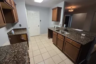 9811 Garnet Falls Dr, Rosharon, TX 77583 - Photo 6