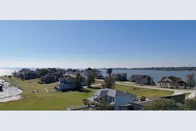 235 Peninsula Drive, Livingston, TX 77351 - Photo 2