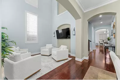 18 Laurelwood Drive, Houston, TX 77058 - Photo 10