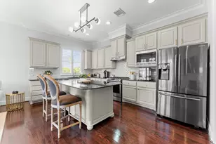 18 Laurelwood Dr, Houston, TX 77058 - Photo 12