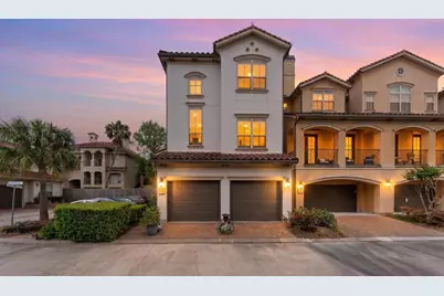 18 Laurelwood Drive, Houston, TX 77058 - Photo 1