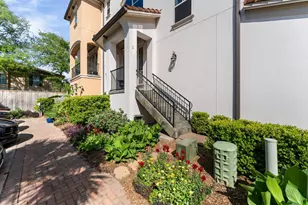 18 Laurelwood Dr, Houston, TX 77058 - Photo 4