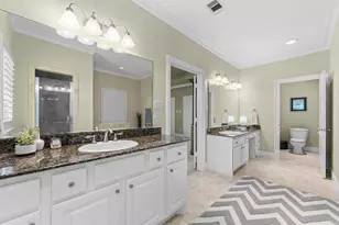 18 Laurelwood Dr, Houston, TX 77058 - Photo 20
