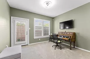 18 Laurelwood Dr, Houston, TX 77058 - Photo 24