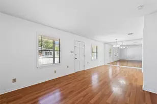 1510 Afton St, Houston, TX 77055 - Photo 2