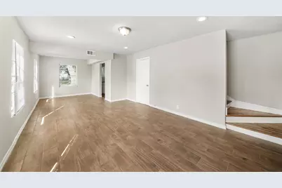 13 13th Street N #13, Texas City, TX 77590 - Photo 2