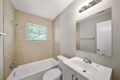 13 13th Street N #13, Texas City, TX 77590 - Photo 8