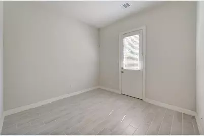 1517 Canter Bayou Way, Houston, TX 77043 - Photo 8