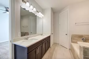 1517 Canter Bayou Way, Houston, TX 77043 - Photo 24