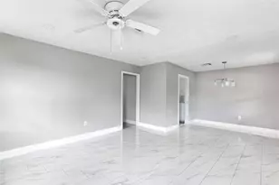 708 N Circle Dr, Baytown, TX 77520 - Photo 12