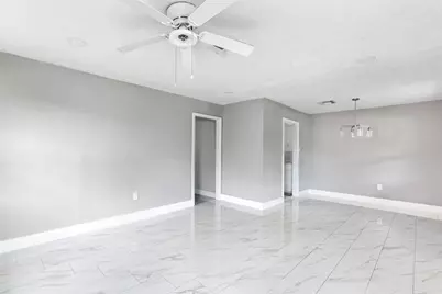 708 N Circle Drive, Baytown, TX 77520 - Photo 10