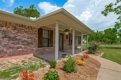 109 Fox Hollow Street, Baytown, TX 77521 - Photo 2