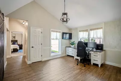 20311 Lake Sherwood Drive, Katy, TX 77450 - Photo 12