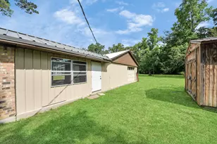 4925 Magnolia Ln Ln, Old River Winfree, TX 77535 - Photo 4