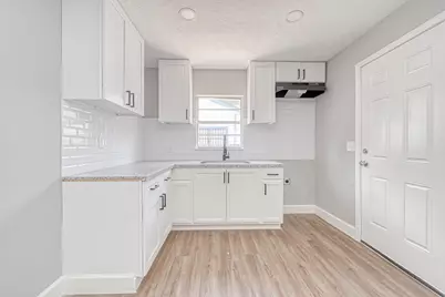 6715 Victoria Street #A, Houston, TX 77020 - Photo 32