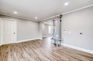 6715 Victoria St, Houston, TX 77020 - Photo 14