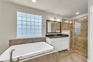 1119 W 26th St, Houston, TX 77008 - Photo 16