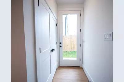 7611 Victory Reserve Street, Houston, TX 77088 - Photo 8