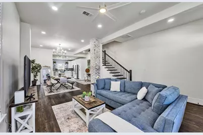 2813 Ball Street Street, Galveston, TX 77550 - Photo 4