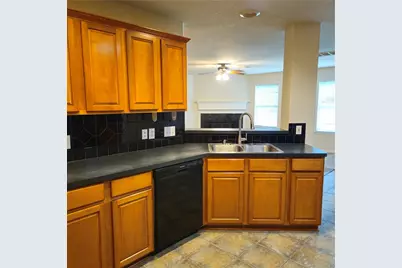 42 Drifting Shadows Circle, Conroe, TX 77385 - Photo 4