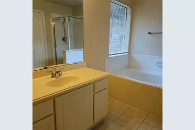 42 Drifting Shadows Circle, Conroe, TX 77385 - Photo 10