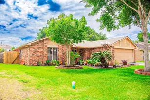 707 Landing Blvd, League City, TX 77573 - Photo 8