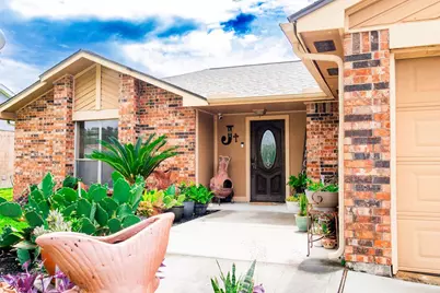 707 Landing Boulevard, League City, TX 77573 - Photo 4