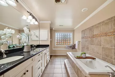341 W Gaywood Drive, Houston, TX 77079 - Photo 20