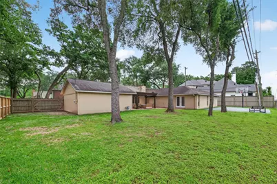 341 W Gaywood Drive, Houston, TX 77079 - Photo 38