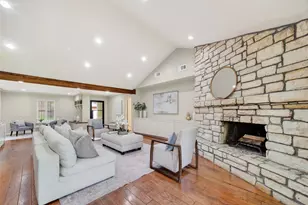 341 W Gaywood Dr, Houston, TX 77079 - Photo 10